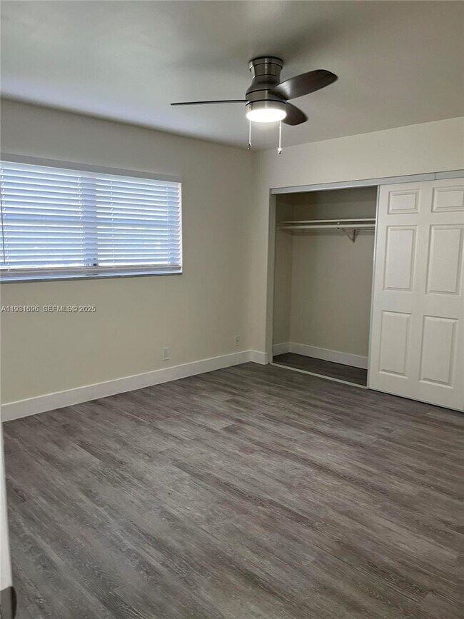 Building Photo - 2134 Lincoln St