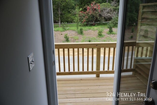 Building Photo - 324 Hemley Trl