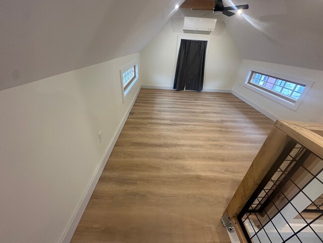 Building Photo - 102 Saco Ave