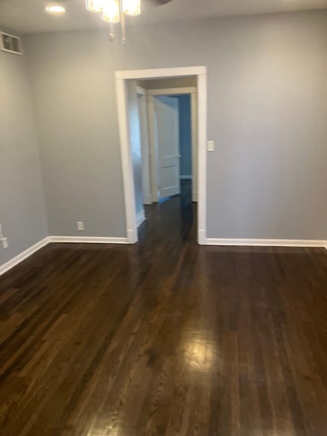 Building Photo - 2404 E 74th St