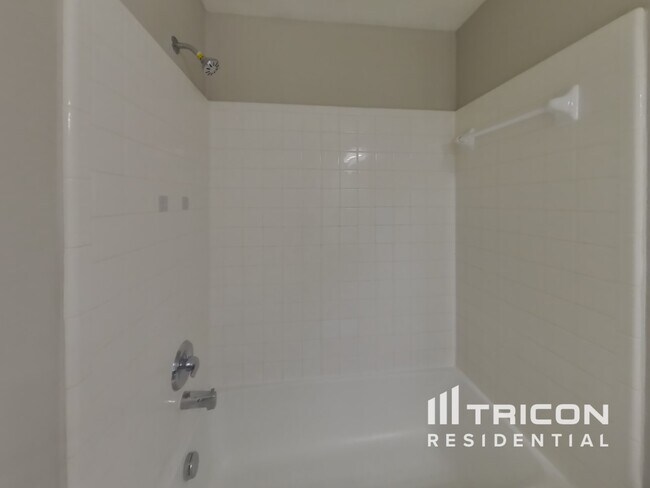 Building Photo - 8538 Rita Blanca Dr