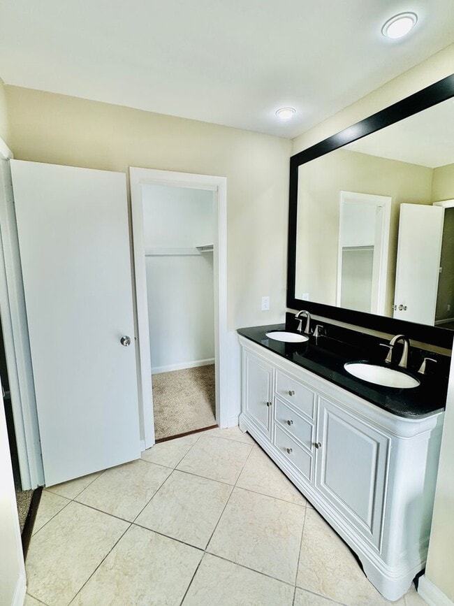 Building Photo - Updated 4-Bedroom Ranch with the layout everyone wants