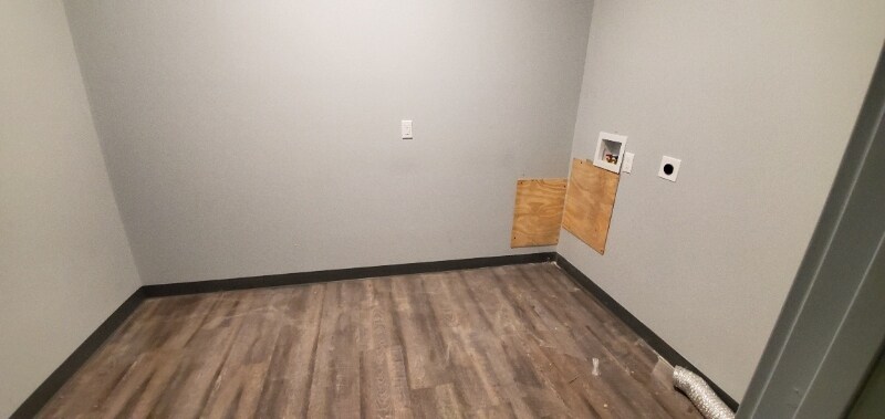 Building Photo - 1318 W 18th St N