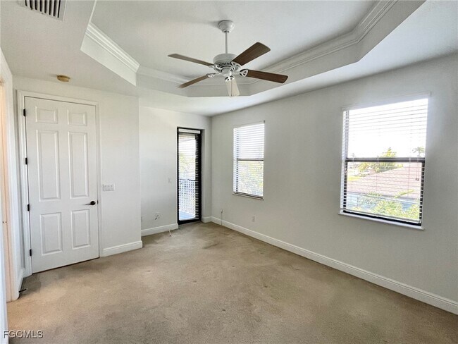 Building Photo - 4820 SW 17th Pl