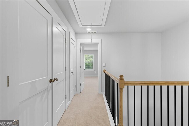 Building Photo - 2030 Main St NW