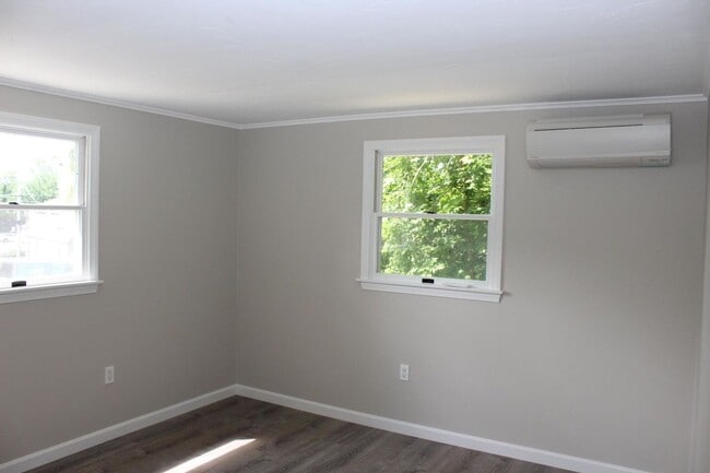 Building Photo - Adorable 2 Bedroom in Moultonborough