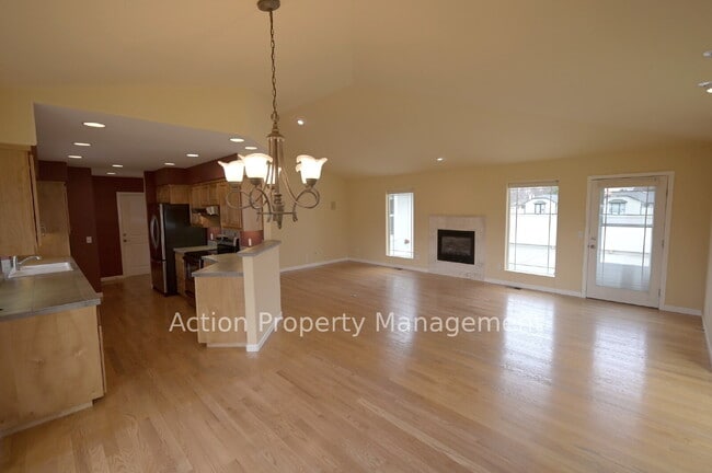 Building Photo - 2+ bed, 2 bath, 3 car garage in Sherwood Village, Sequim