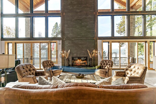 Building Photo - Stunning Luxury Hayden Lake Lodge with 5 B...