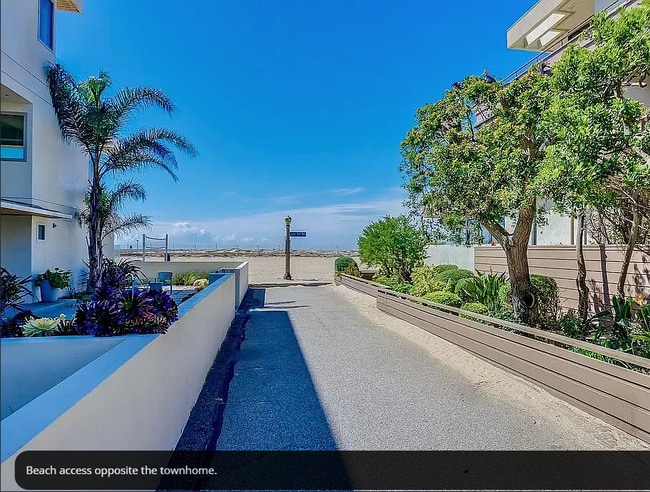 Building Photo - 14 Westwind St