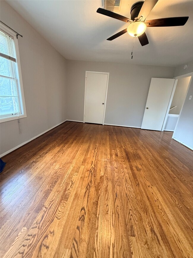 Building Photo - 3914 Law St