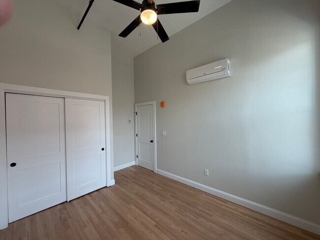 Building Photo - 38-42 Washington st-Unit 301