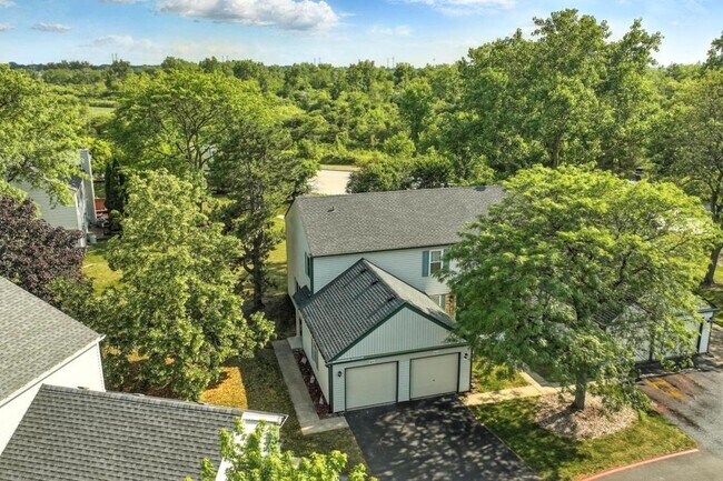 Building Photo - 2621 Wingate Ct