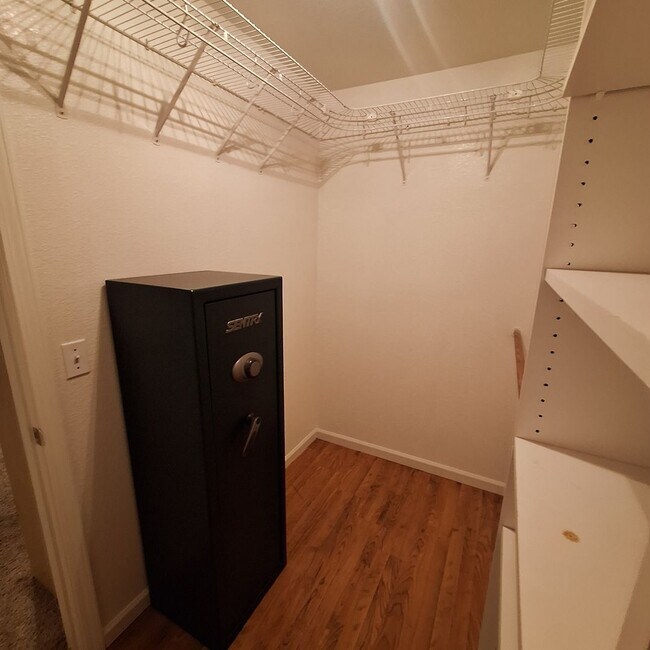 Building Photo - 3bed 2bath with Solar in Sutter