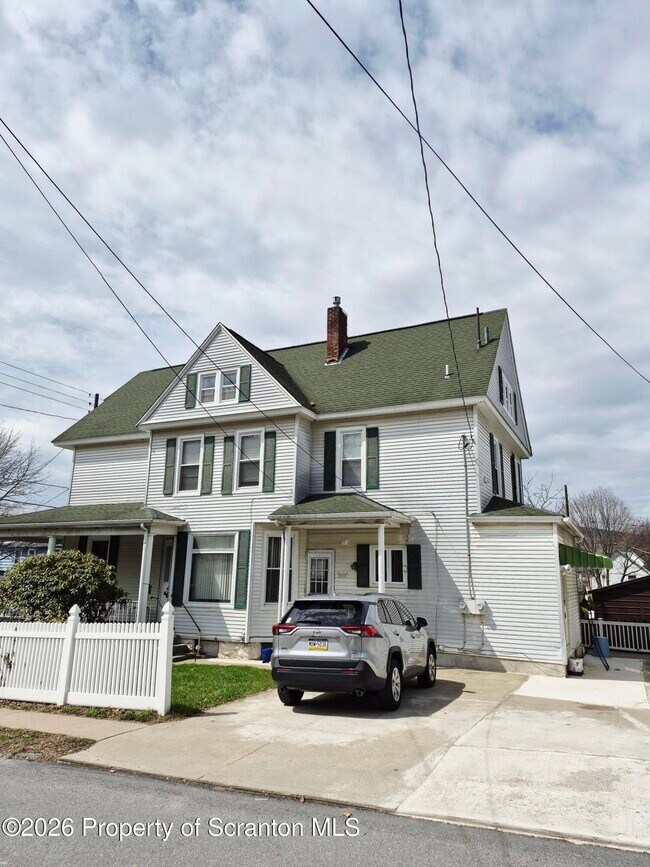 Building Photo - 109 Salem Ave