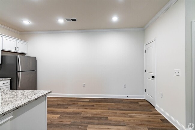 Building Photo - 8573 Grove Park St