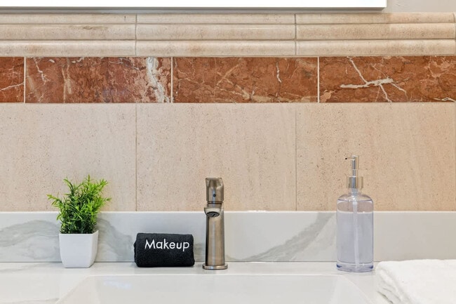 Building Photo - 2216 18th Ave