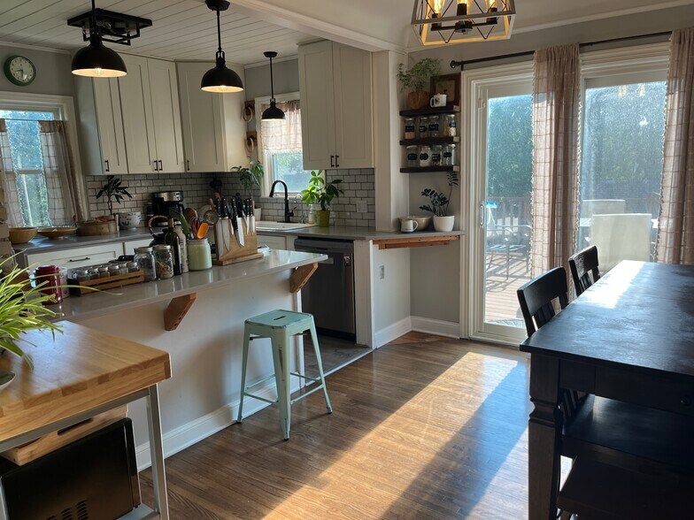 Kitchen - 3401 Brunswick Ave S