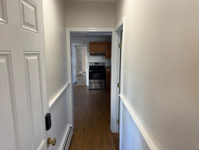 Building Photo - 2 Fremont St