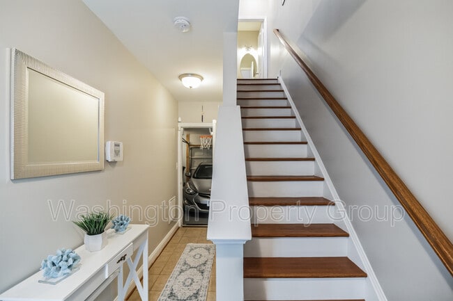 Building Photo - 4238 Potomac Highlands Cir