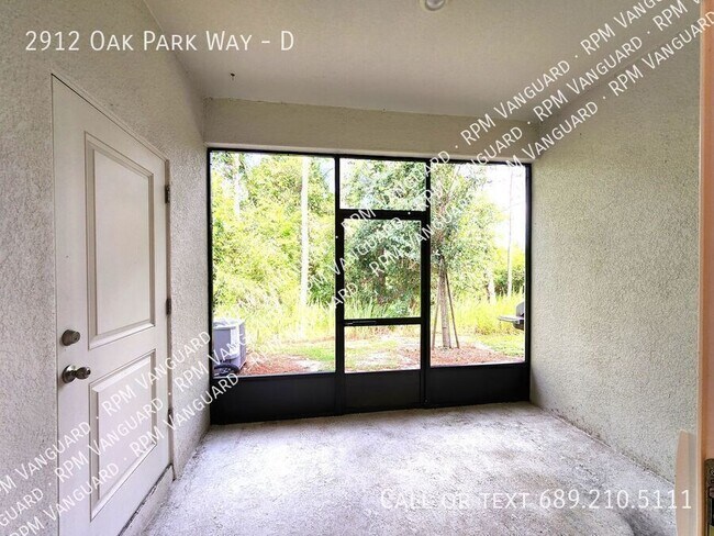 Building Photo - 2912 Oak Park Way