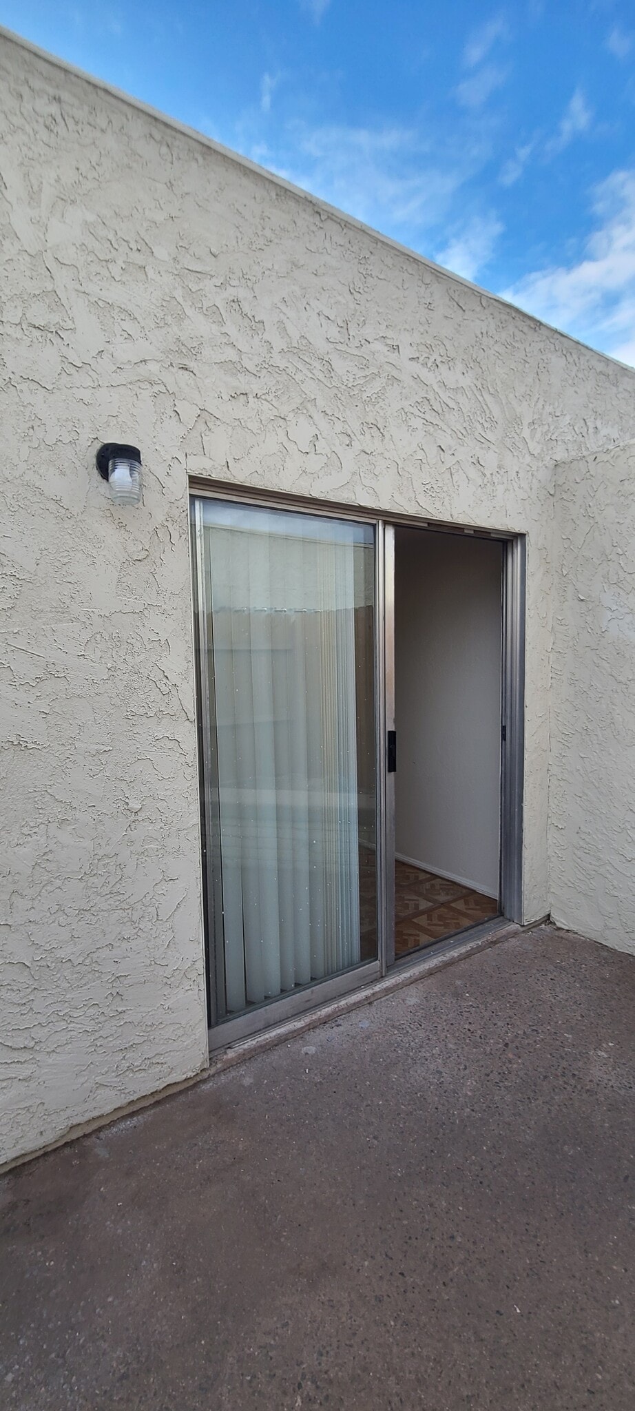 Building Photo - 1535 E 29th Ave