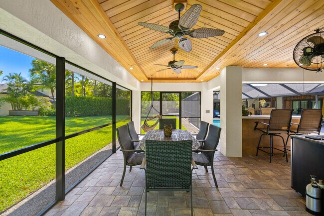 Building Photo - 12466 Quercus Ln