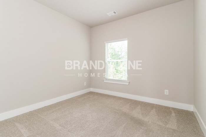 Building Photo - 647 Valtek Ct