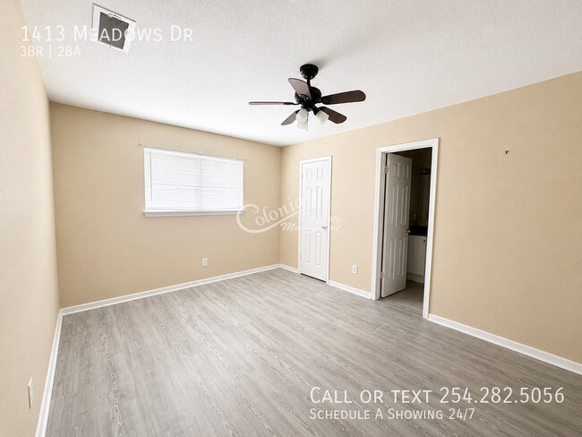 Building Photo - 1413 Meadows Dr