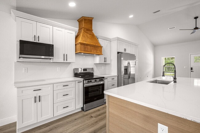 Building Photo - Beautiful New Home in Prime Summerfield Lo...