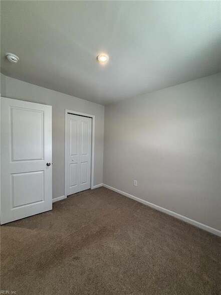 Building Photo - 2027 Petersen Way