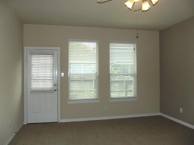 Building Photo - 2801 Sand Dune Dr