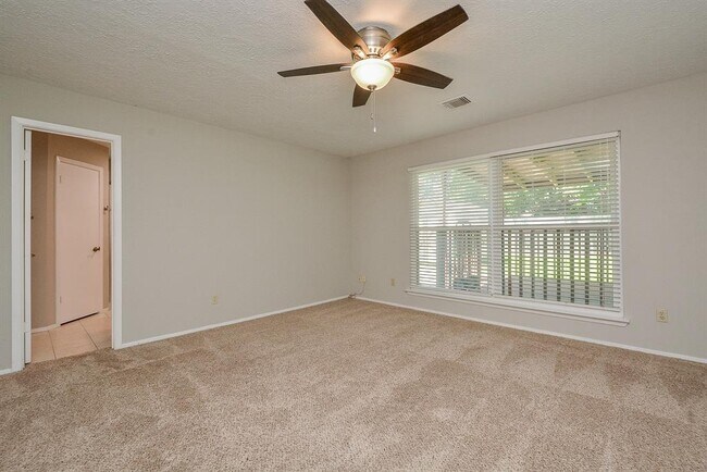 Building Photo - 2119 Landcircle Ct