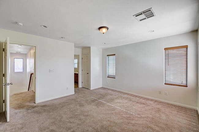 Building Photo - 9065 Diamond Bridge Ave