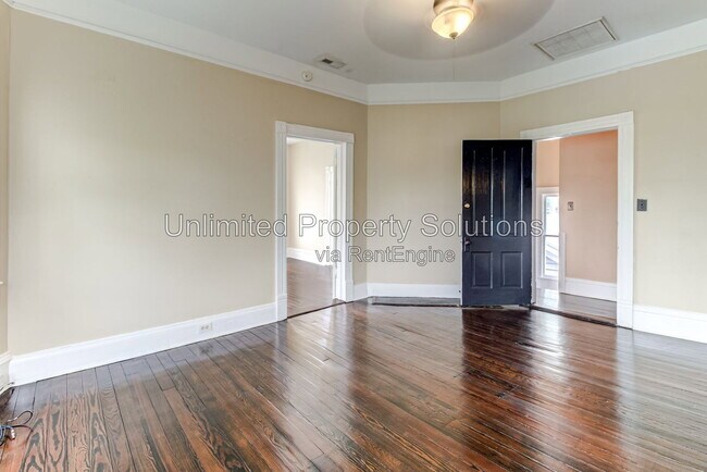 Building Photo - 108 N 8th St