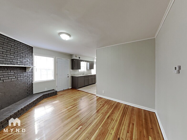 Building Photo - 3281 Whitney Ave