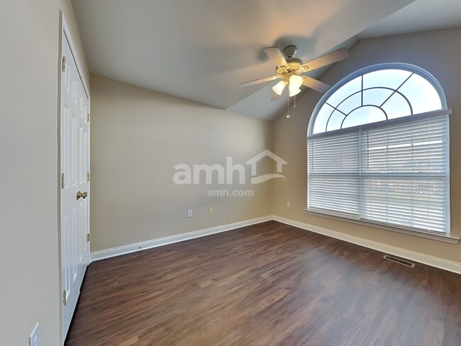 Building Photo - 4455 Hackberry Ct