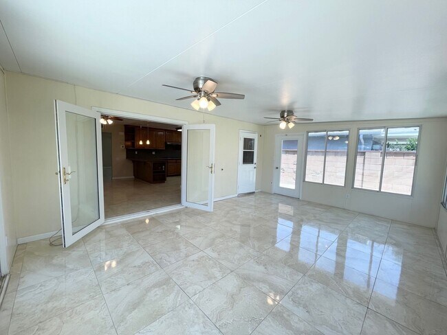 Building Photo - Stunning 4+2 West Hills Home Completely Redone!