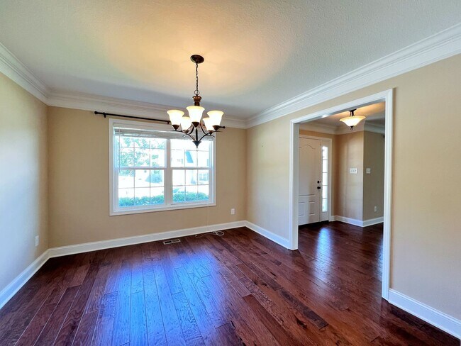 Building Photo - SPACIOUS 2 STORY HOME WITH 3 BEDROOM, 2.5 BATHROOM IN KARNS!!