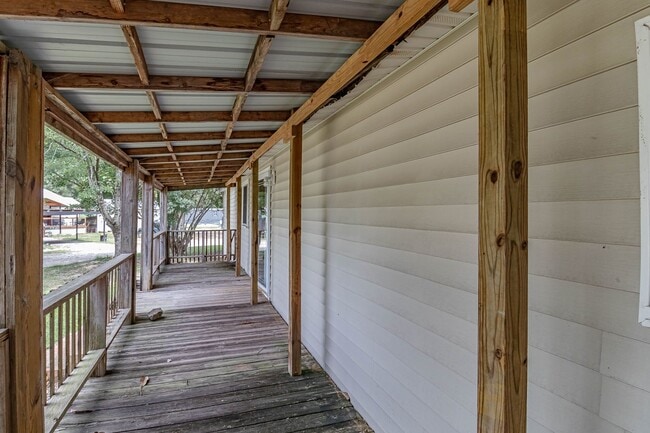 Building Photo - 2 Bedroom 2 Bath Doublewide in Dudley!