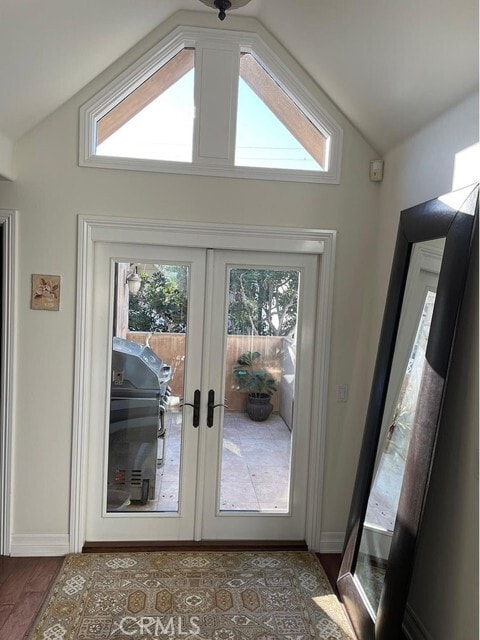 Building Photo - 504 Avocado Ave