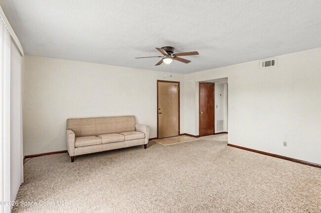 Building Photo - 1123 Tree Ridge Ln NE