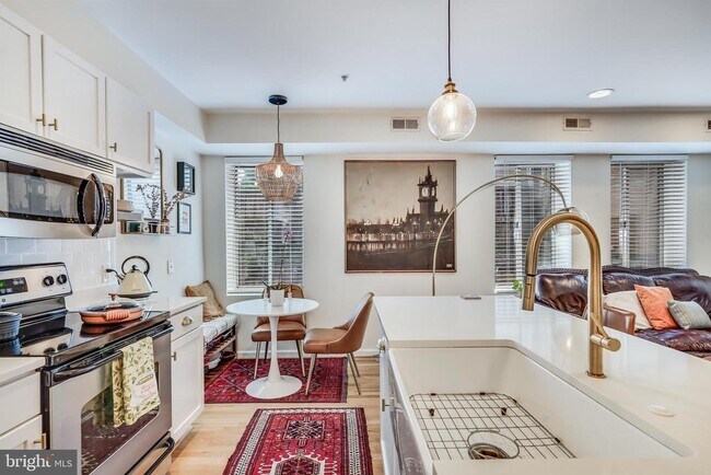 Building Photo - 5405 9th St NW