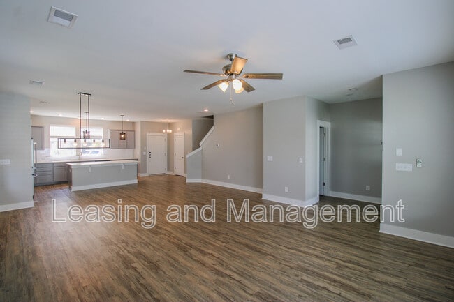 Building Photo - 328 Parish Farms Dr