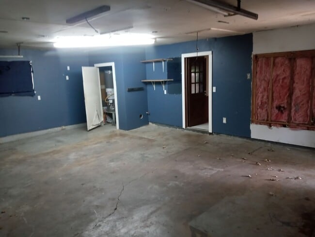 Building Photo - Lease to Purchase Home!