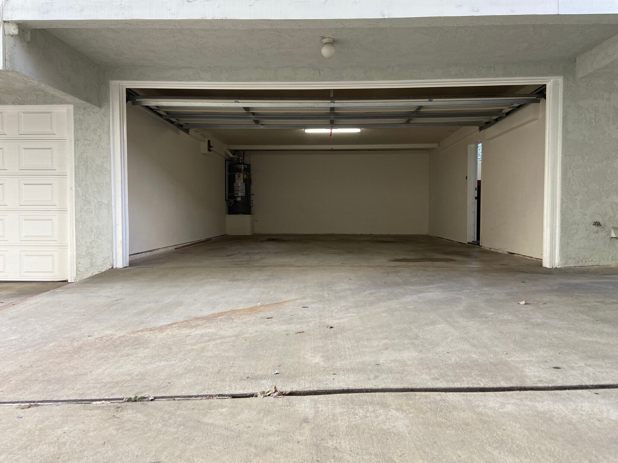 Building Photo - 2117 Carnegie Ln