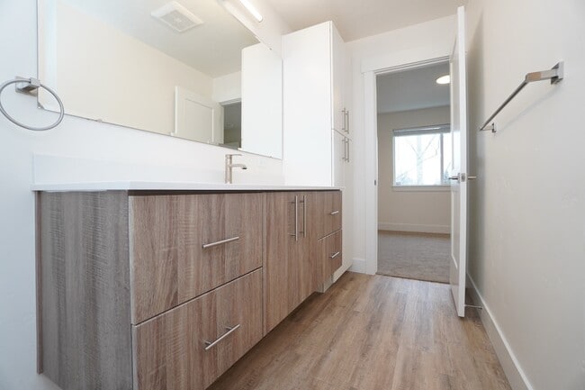 Building Photo - 4618 N Iota Ln