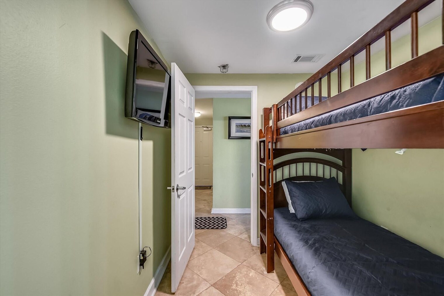 Building Photo - 104 Gulfside Ct
