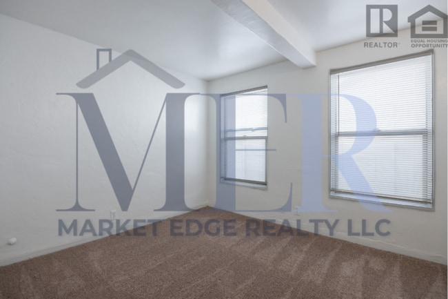 Building Photo - 3Bed/1Bath House at Chandler Blvd/McQueen Rd! Move-In Ready on 06/04/2026! -- NO HOA! RV GATE!