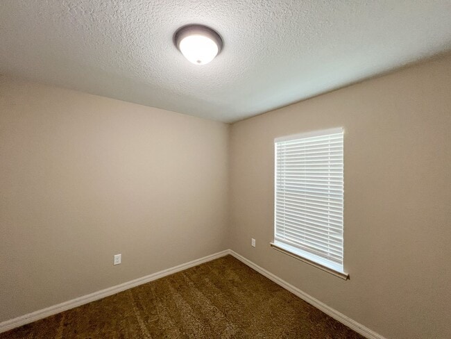 Building Photo - BEAUTIFUL 3 BD/2BA Home in Beautiful Ocala!!!