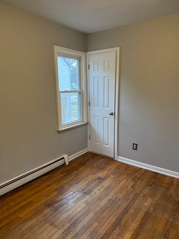 Building Photo - 28243 Schram St